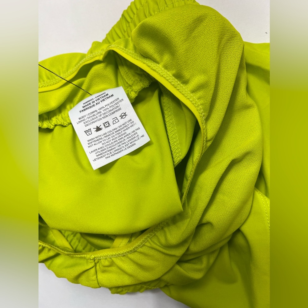 Nike One Big Kids' (Girls') Dri-FIT High-Waisted Woven Training Shorts Size: L - Picture 9 of 13